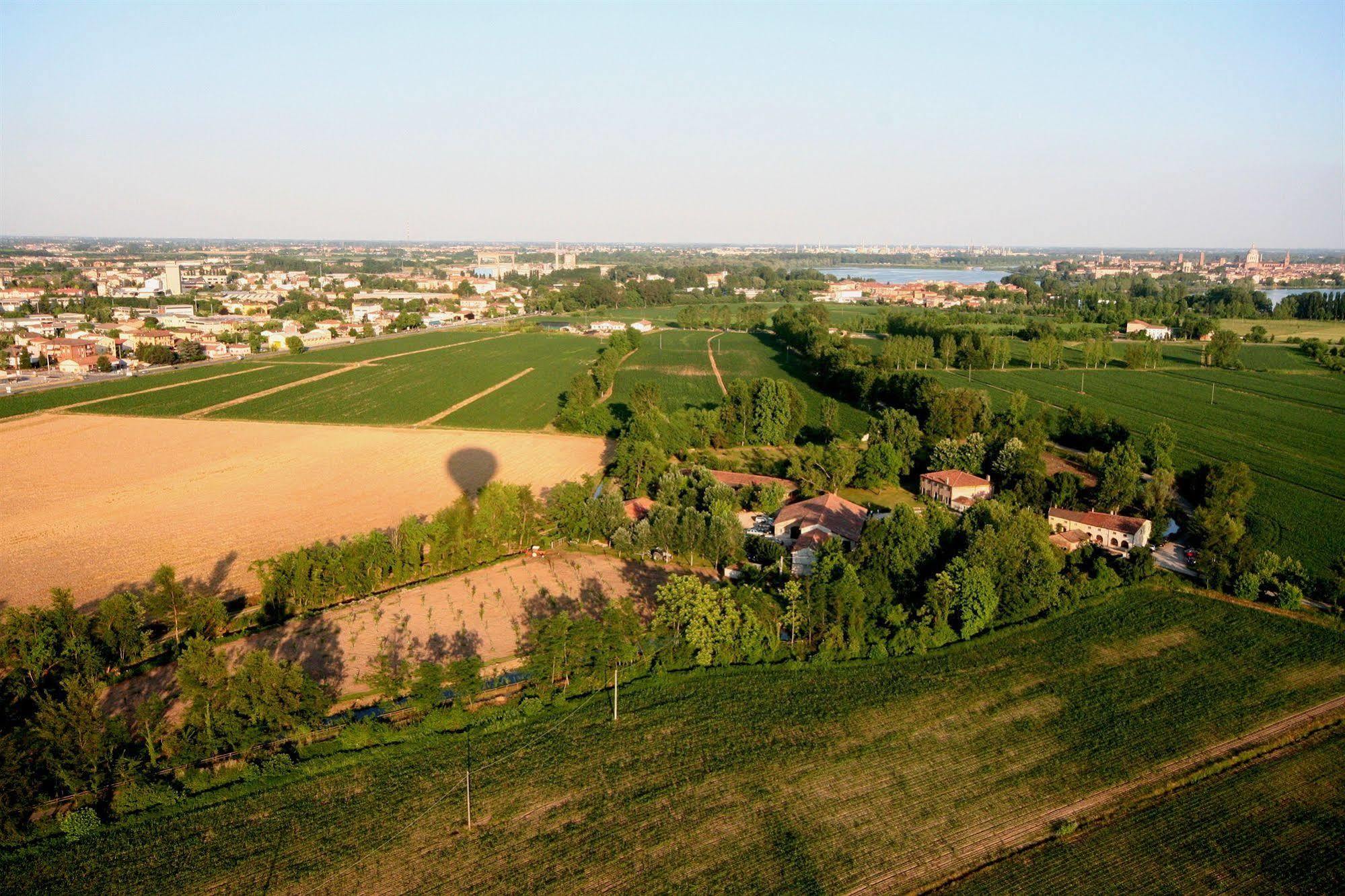 Agriturismo Corte San Girolamo Mantova Exterior foto